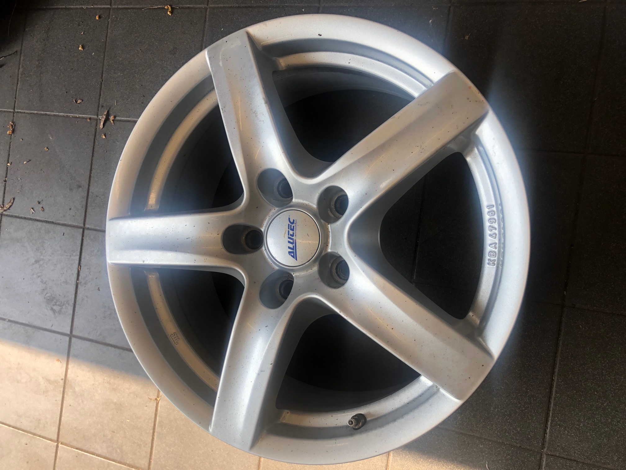 Alutec VW Touareg 8x18 5x130 ET52