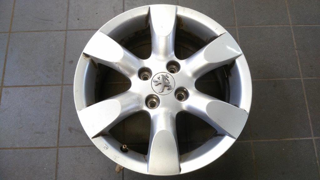 Peugeot originál 6,5x16 4x108 ET31