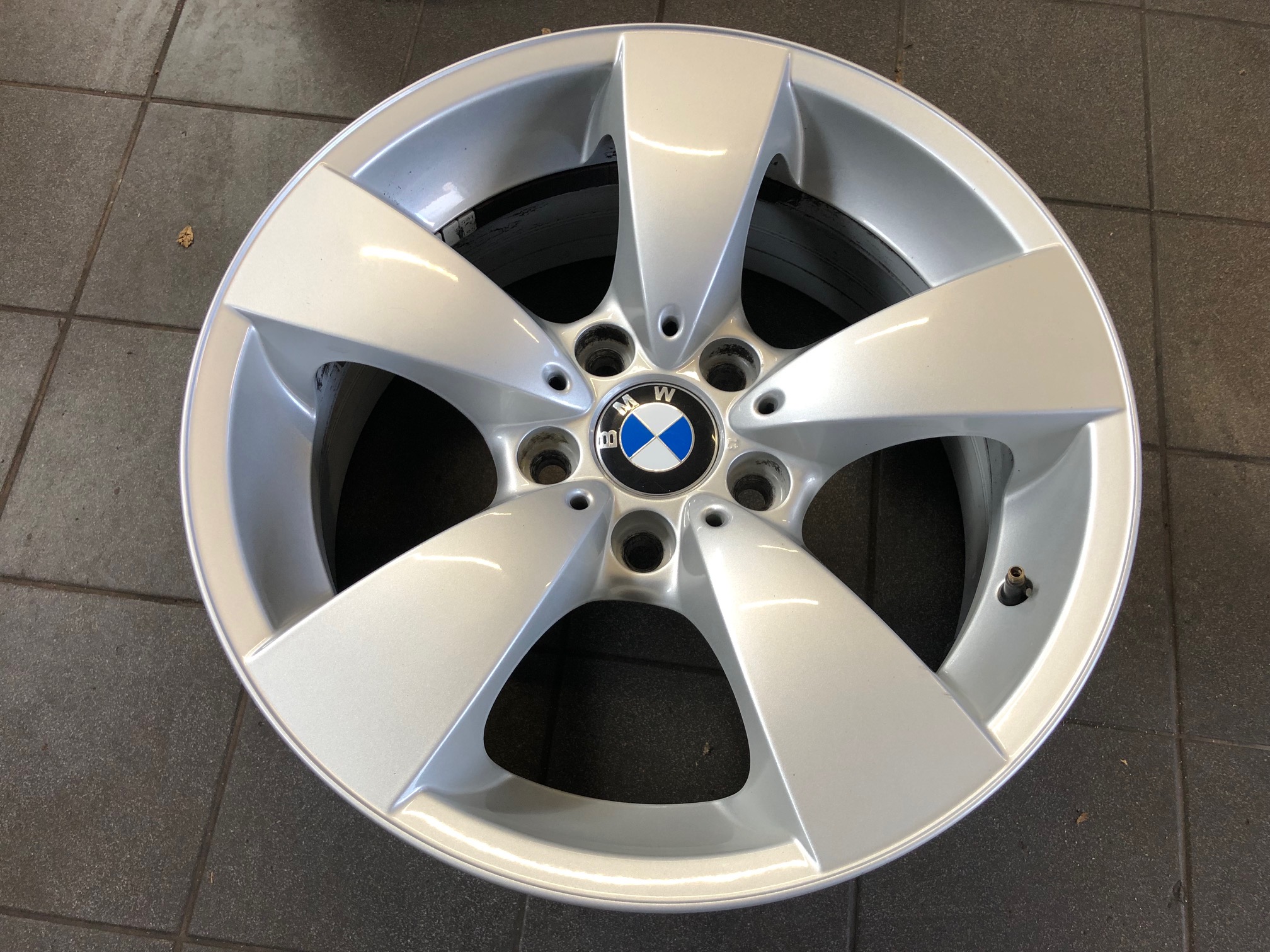 BMW originál 6776776 7,5x17 5x120 ET20