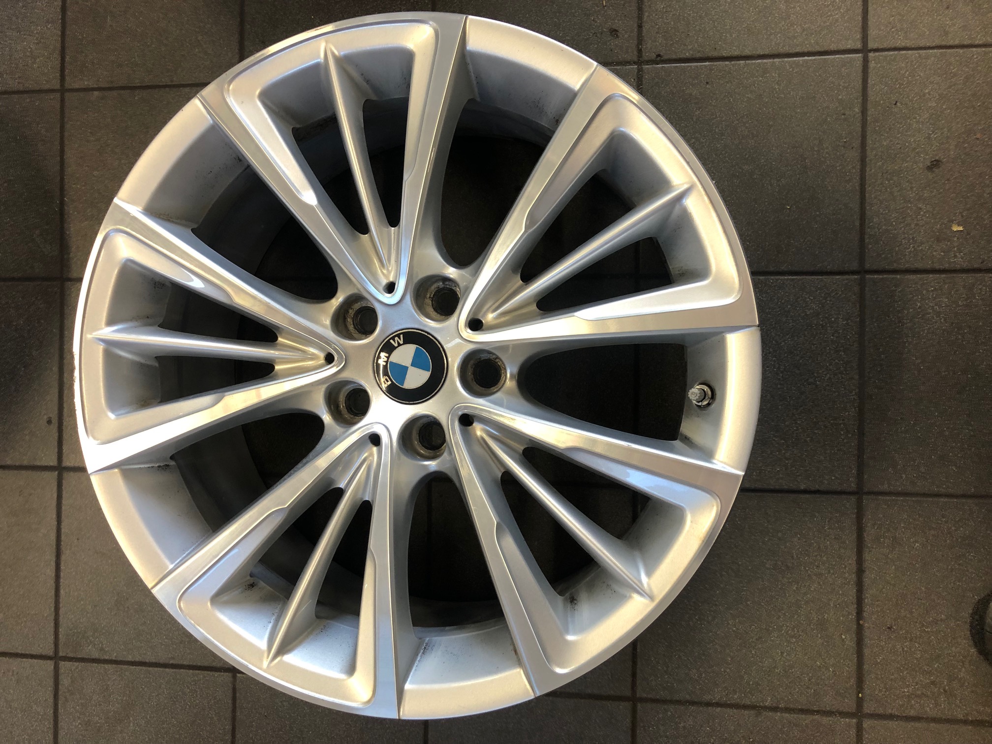 BMW 7 originál 6775403 8x18 5x120 ET30
