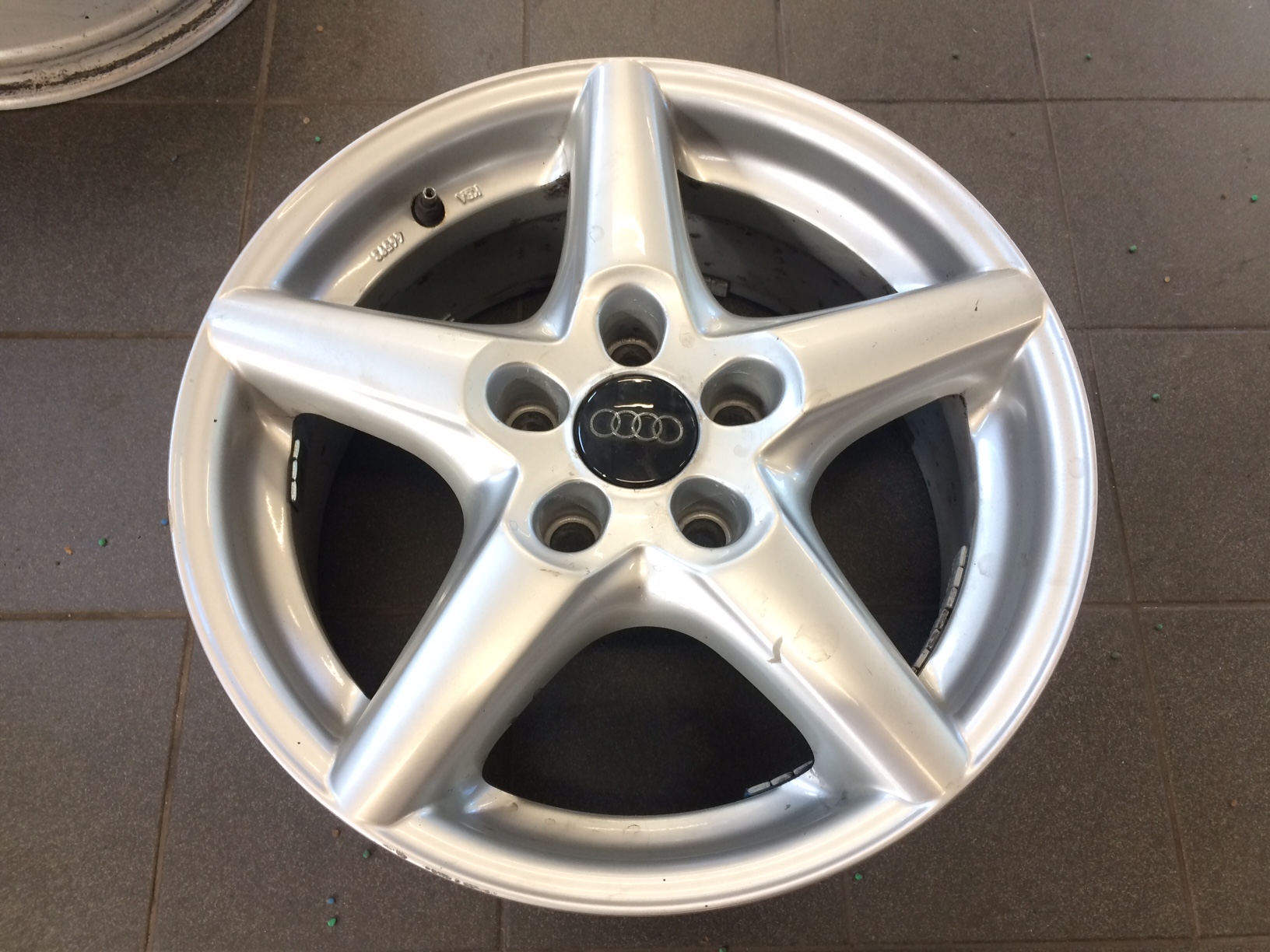 Neoriginal Enzo H – Audi, VW, Škoda,MB 7x16 5x112 ET40