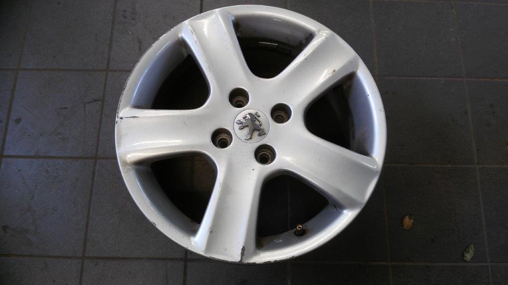 Peugeot originál 6,5x16 4x108 ET31